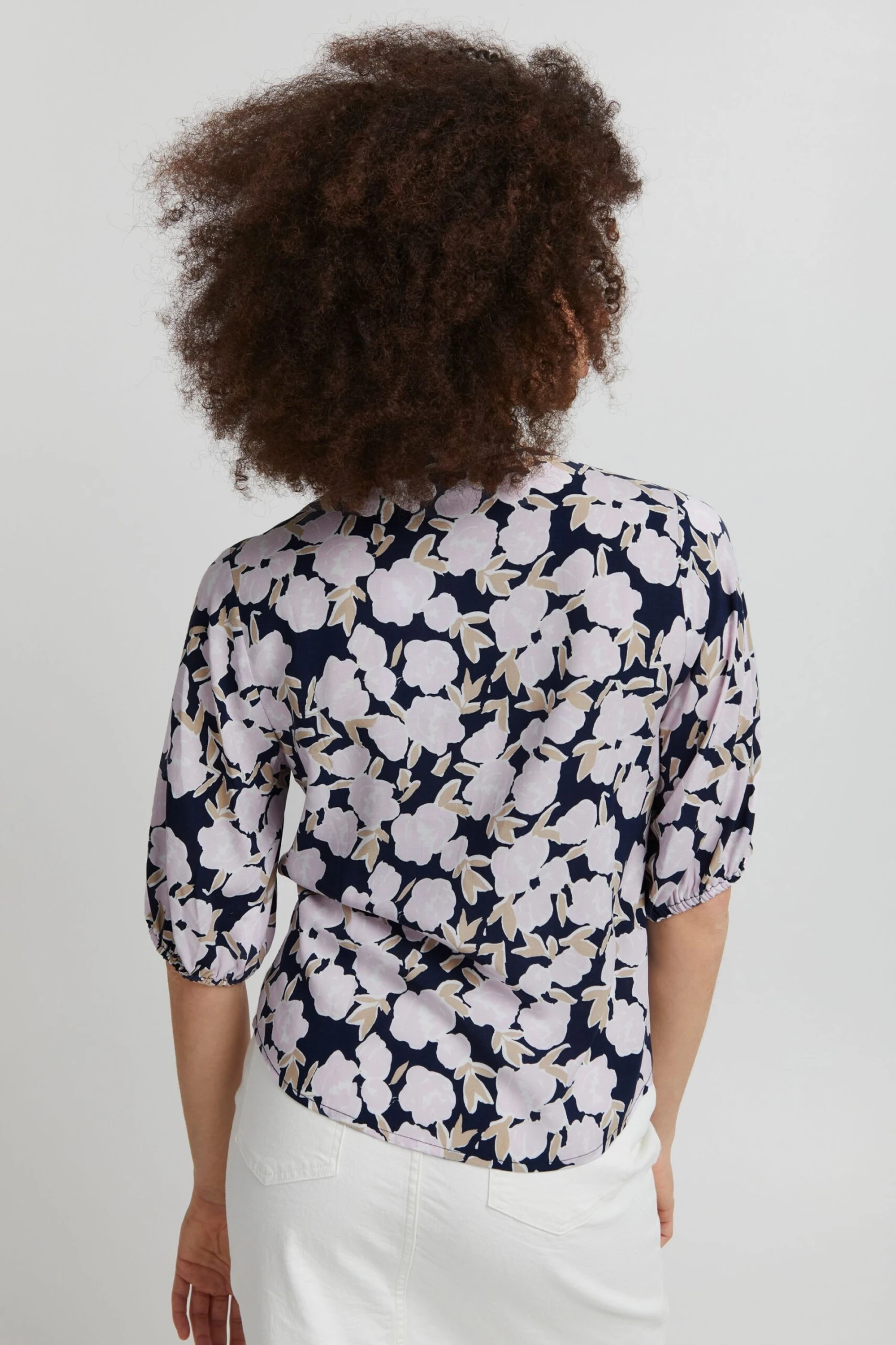 ICHI Druckbluse In Lila 5 ICHI Druckbluse In Lila – Bild 3